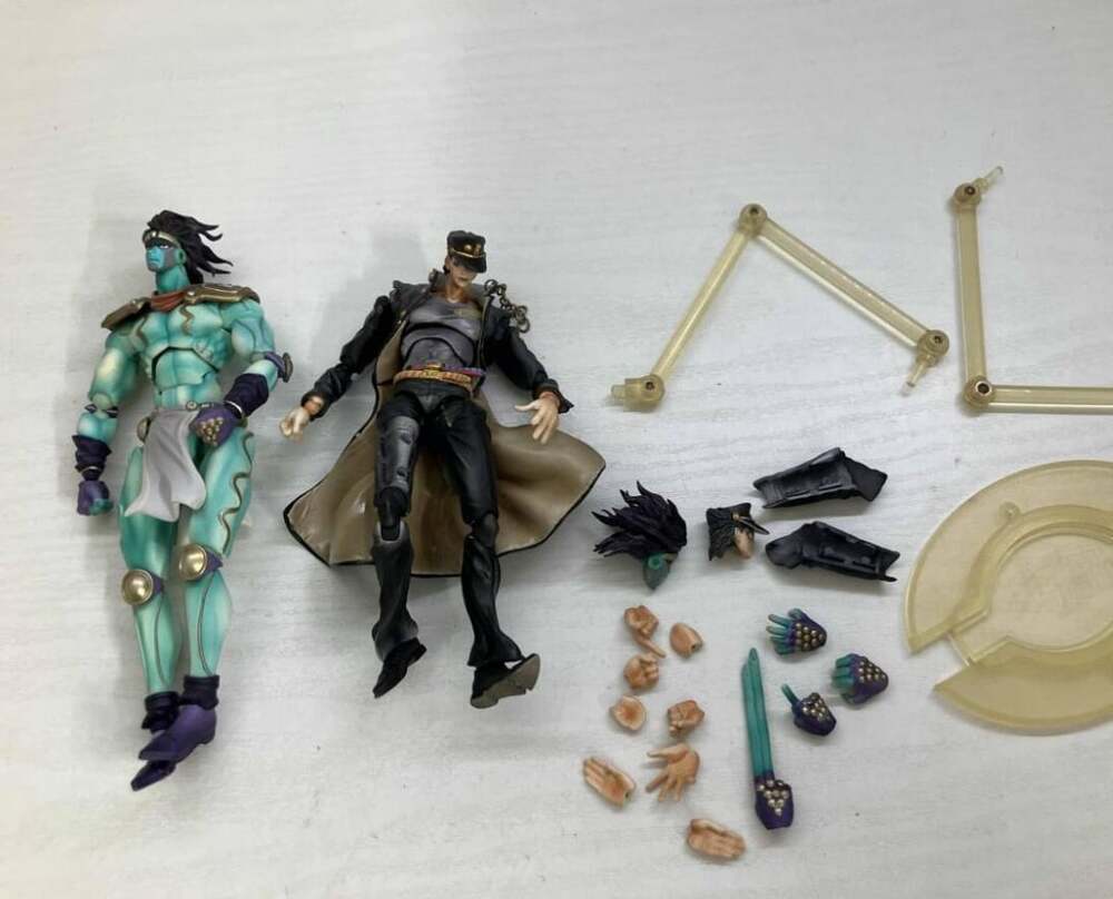 Medicos Super Action Statue JoJo's Bizarre Adventure Jotaro Kujo & Star Platinum